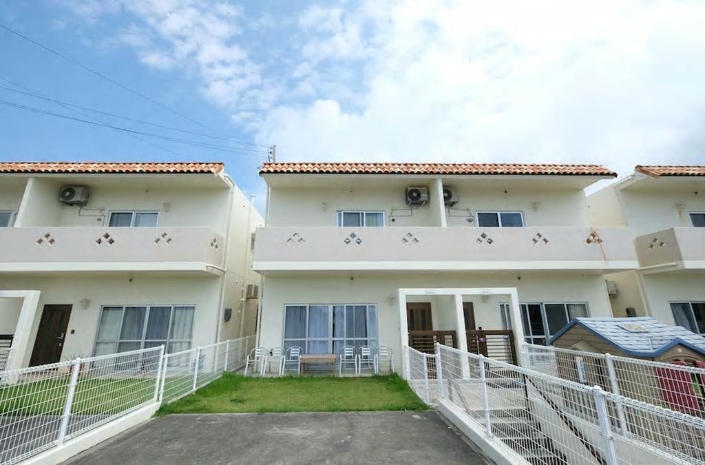 Villa Sea Side Yaka Onna Exterior foto