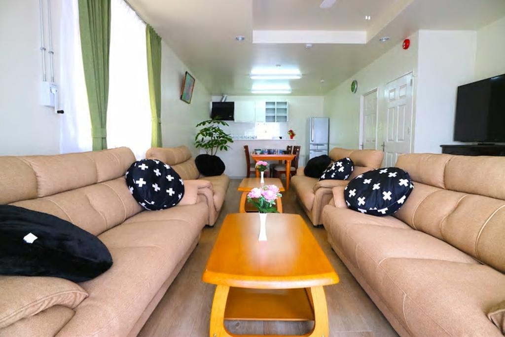 Villa Sea Side Yaka Onna Exterior foto
